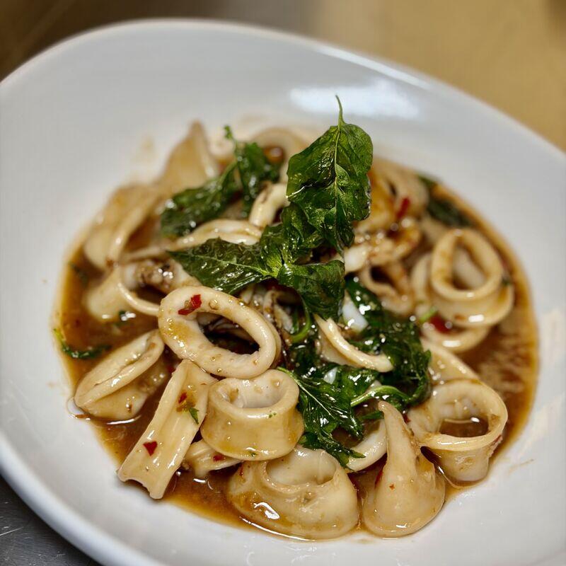 Pad Kra Pao Squid